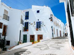 Spain_Costa-del-Sol_Frigiliana-Village_shutterstock_438388771