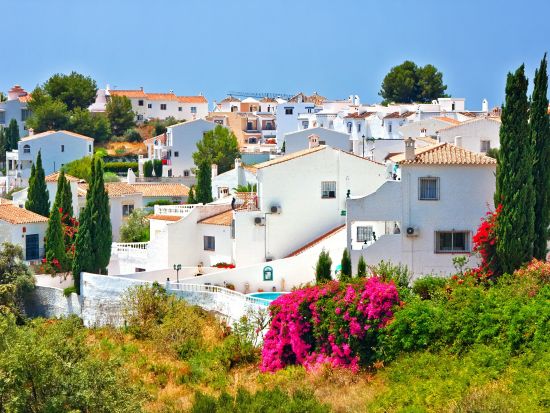 ネルハとフリヒリアナの白い村　1日観光ツアー ＜コスタ・デル・ソル発＞