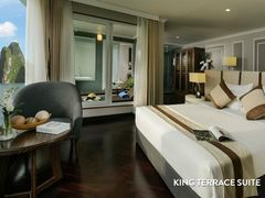 King Terrace Suite-crop