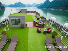 Sundeck-crop