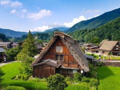 Japan_Shirakawago_shutterstock_699501400