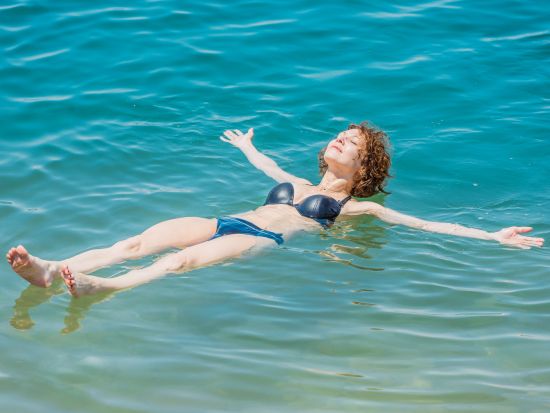 【4泊5日】初日はアンマン泊でゆっくり！ ジェラシュ＋ペトラ＋ワディ・ラム＋マダバ＋ネボ山＋死海＜貸切／英語／アンマン空港発着／選べるホテルランク＞