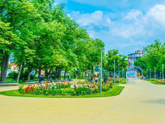 カザンラック＆ヴェリコ・タルノヴォ 貸切専用車で行く1日プライベートツアー＜英語ドライバーまたは日本語ガイド／ソフィア発＞