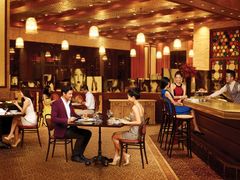 Bistro La Mer-crop