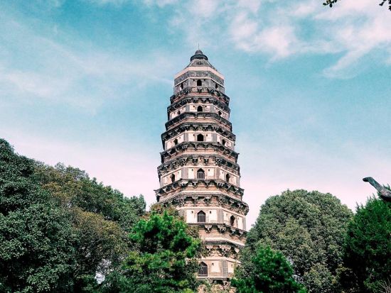 蘇州No.1の庭園・拙政園を訪れる！水の都蘇州1日ツアー☆小舟遊覧＋寒山寺＋虎丘＜ホテル送迎／日本語ガイド／昼食付＞