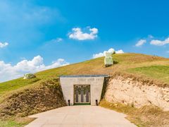 Bulgaria_Kazanlak_Thracian Tomb of Sveshtari_shutterstock_shutterstock_517225078