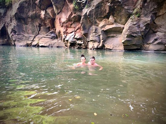 ノースショア　四輪バギーツアー　軍用車でダイナミックなオフロードを走り抜ける！天然プールで水遊びも＜午後＞