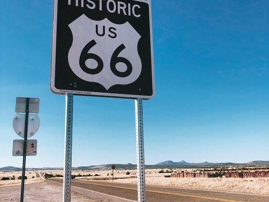 グランドキャニオン国立公園日帰り観光ツアー　グランドキャニオン＆ルート66の町セリグマンなど＜昼食付／日本語ドライバーガイド＞