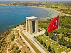 Turkey_Canakkale_Canakkale-Martyrs-Memorial