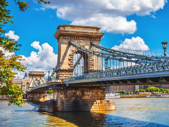 国鉄で行く！ハンガリー・ブダペスト日帰りツアー＜昼食付／日本語／ウィーン発着＞ by H.I.S.