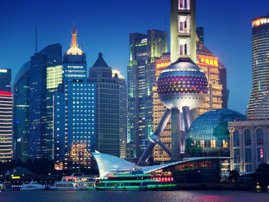 魅惑の上海☆ナイトツアー！高級な小籠包＋新天地散策＋ナイトクルーズ＜日本語ガイド／夕食付＞