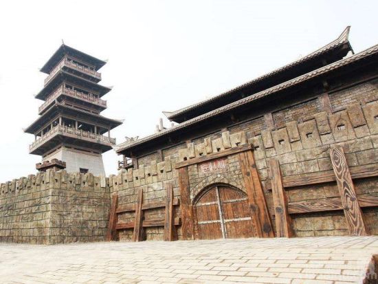 三国志ファン必見!! 赤壁の戦いの舞台となった「三国赤壁古戦場」を巡る日帰りツアー＜日本語ガイド／武漢発着＞