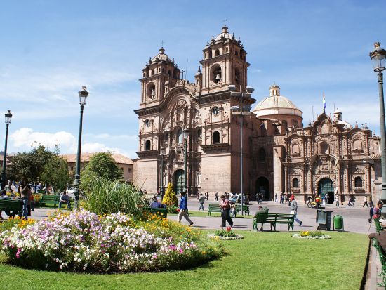 【ペルー＆ボリビア周遊】マチュピチュ＋ウユニ塩湖＋インカの聖なる谷＋クスコ＋ラパスを巡る7泊8日宿泊ツアー＜英語ガイド／クスコ発ラパス着＞