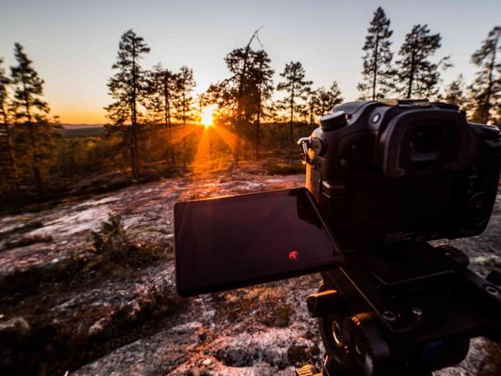 フィンランドの白夜 沈まぬ太陽 撮影ツアー プロのガイドがレクチャーします！＜6～10月／軽食付／英語／ロヴァニエミ発＞
