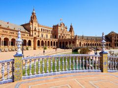 Spain_Sevilla_Plaza_de_Espana_123RF_12822592_ML