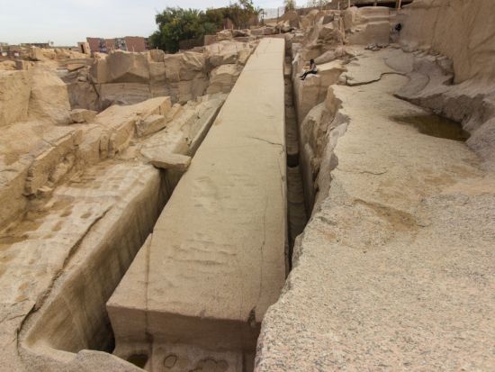 アスワン南部半日観光　アスワンハイダム＆切りかけのオベリスク＜英語／アスワン発＞