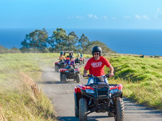 ハワイ島　ATVツアー　プライベートウォータホールの滝つぼでリフレッシュも！＜英語ガイド＞
