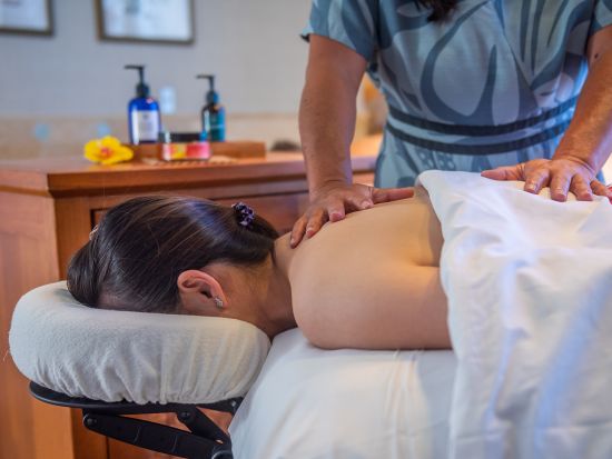 ロミロミマッサージ by ナ・ホオラ・スパ　ラグジュアリー空間で癒やしのひととき　スパ施設も利用可能＜ハイアット・リージェンシー・ワイキキ・ホテル内＞