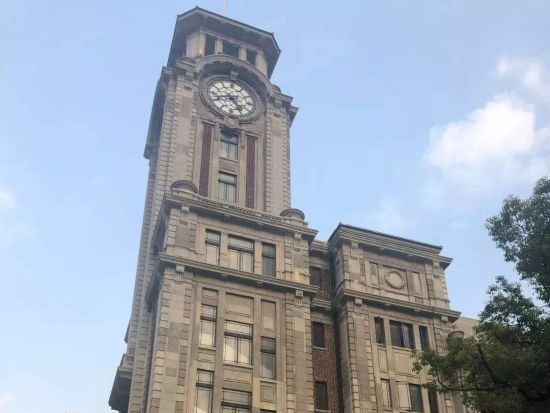 外灘徒歩観光☆歴史ある街並みを解説付きでじっくり巡る！半日観光ツアー＜日本語ガイド／上海発＞