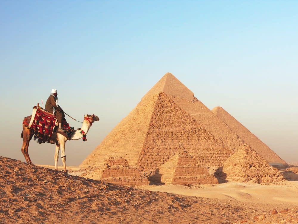 プライベートツアー ラクダに乗ってスフィンクスを目指す3時間ツアー 空いた時間で手軽にエジプト観光 英語アシスタント チップ込 送迎 カイロ発 エジプトの観光 オプショナルツアー専門 Veltra ベルトラ