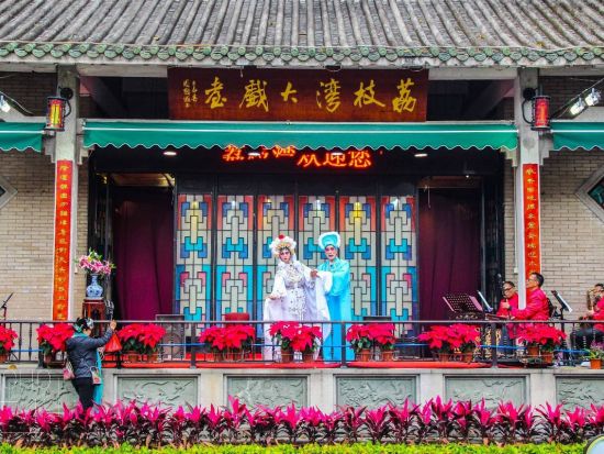 徒歩で巡る！広州市内観光ツアー *カントンオペラの鑑賞付き＜日本語ガイド／昼食付／広州発＞