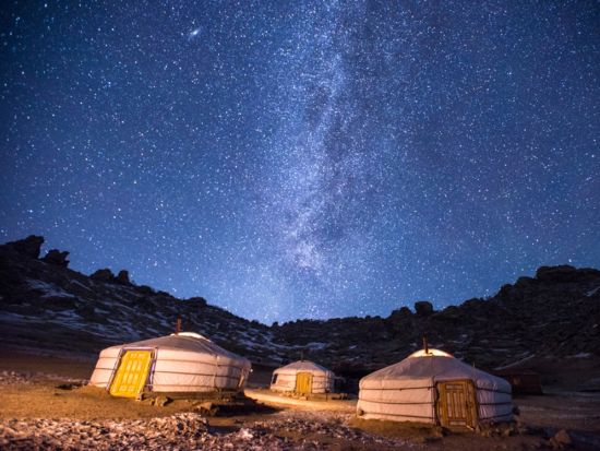 【4泊5日】ノマディック・キャンプ宿泊で文化体験満喫！ホスタイ国立公園＆テレルジ国立公園 プライベートツアー＜食事付き／日本語ガイド／ウランバートル空港発着＞