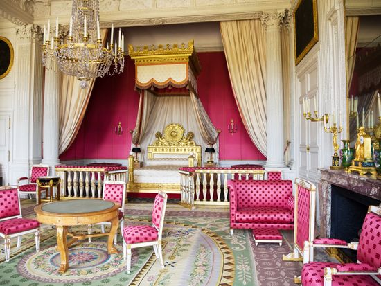 France_Versailles_Chateau_Palace_shutterstock_51803773