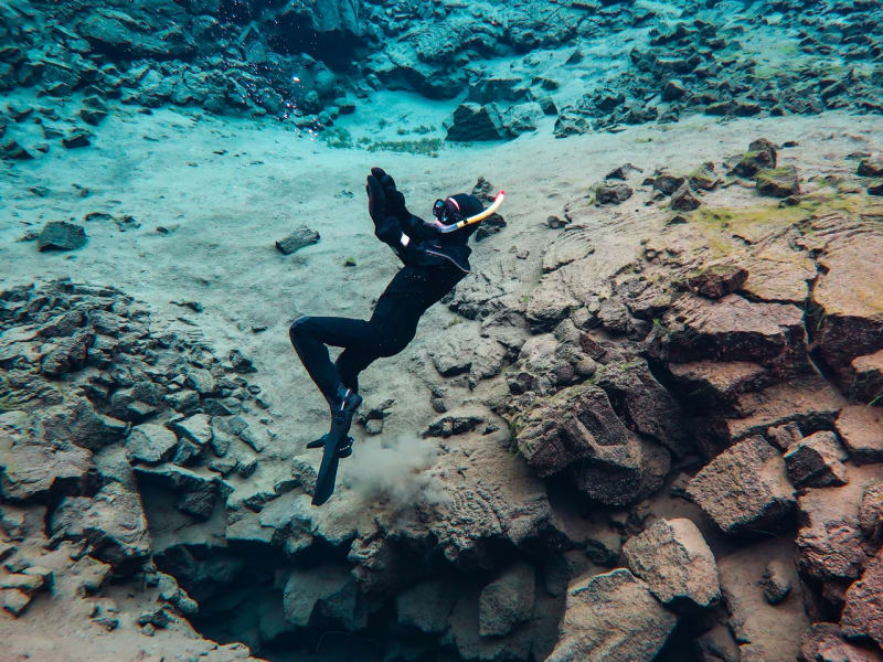 Iceland_Silfra_dive_diving