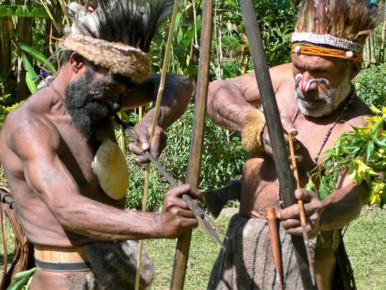 チンブー地方　伝統文化の村を巡る　半日観光ツアー＜英語ガイド付き／ゴロカ発＞