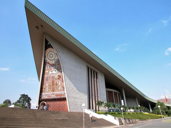 ポートモレスビー市内　半日観光ツアー＜英語ガイド／昼食付き／ポートモレスビー発＞