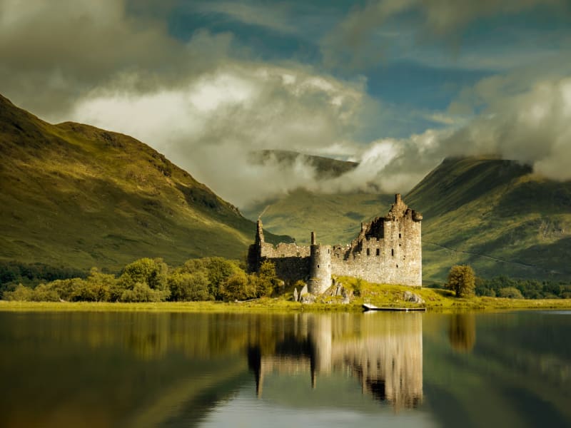 Scotland_Loch Awe_Kilchurn Castle