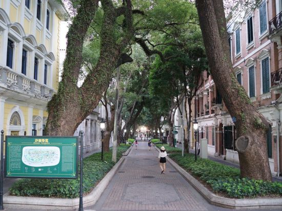 地下鉄で巡る！広州市内 1日観光ツアー＜日本語ガイド／昼食付／広州発＞