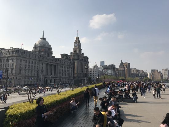 【プレミアム・上海】ミシュラン1つ星の夕食付の美食プラン☆外灘＋上海タワー展望台＋豫園＋田子坊＜専用車／日本語ガイド／昼＆夕食付＞*1名様より参加可能