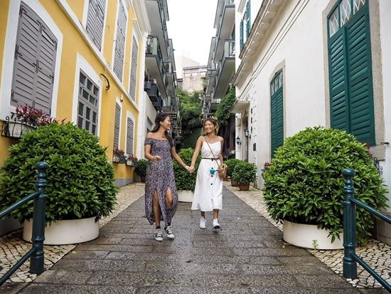 【マカオ発着】マカオの世界遺産＆厳選フォトジェニックスポットを巡る！マカオ観光ツアー　エッグタルトの試食付＜午前／1日／日本語ガイド＞