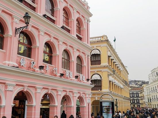 【マカオ発着】マカオの世界遺産＆厳選フォトジェニックスポットを巡る！マカオ観光ツアー　エッグタルトの試食付＜午前／1日／日本語ガイド＞