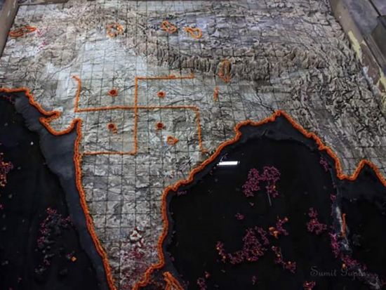 【プライベート】滞在時間たっぷり！特急列車で行くバラナシ1泊2日ツアー*帰路は国内線利用＜日本語ガイド／宿泊＆食事付／デリー発＞