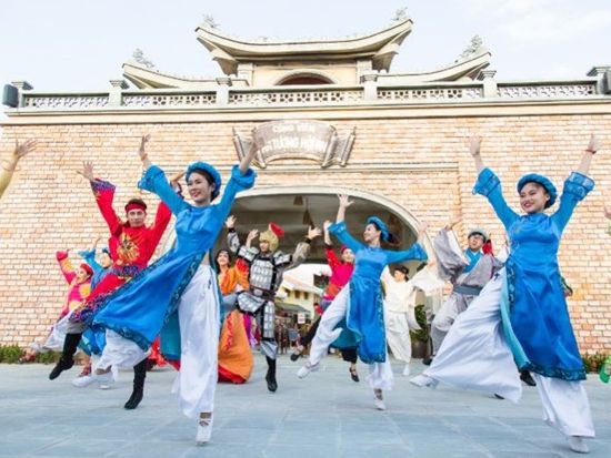 総勢500人のキャストによる圧巻のショーが見られる！ホイアンインプレッションパークチケット　ホイアン観光付きプランあり＜午後／現地ガイド(日本語可)＞