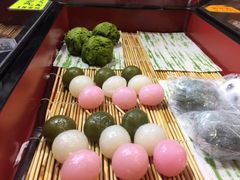 osaka_day_tour_-_kuromon_-_wagashi