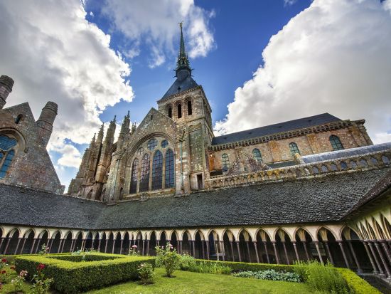 パリ⇔モンサンミッシェル間　シャトルバス