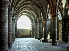 Mont_Saint_Michel_shutterstock_77688667