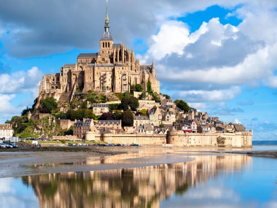 France_Normandy_Mont_Saint_Michele_shutterstock_107676383