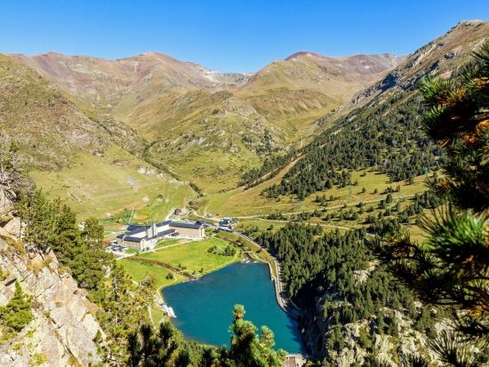 ピレネー山脈 1日観光ツアー　ビック＆ケラルブス＆ヌリア渓谷 ＜英語ガイド＞