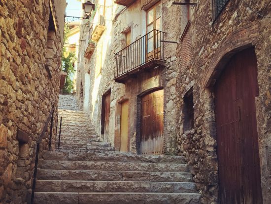 3か国をめぐる 1日観光ツアー　バガ＆アクスレテルム＆アンドラ公国 ＜英語ガイド＞