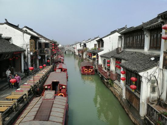 往復専用車で行く！蘇州日帰りツアー☆同里古鎮＋「世界遺産」退思園+世界遺産拙政園 ＋寒山寺＋運河クルーズ＜専用車／日本語ガイド／昼食・夕食付＞