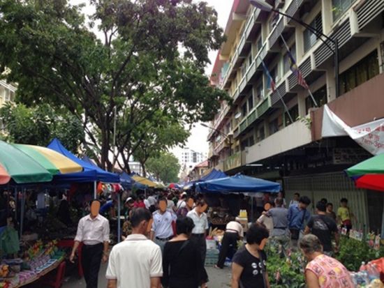 青空市場サンデーマーケット＆歴史ある水上村を訪れる　半日観光ツアー ＜日曜限定／昼食付き／日本語ガイド／コタキナバル発＞