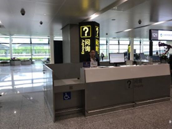 【空港送迎】上海 虹橋空港⇔上海市内ホテル・上海ディズニーランド地区ホテル 貸切り送迎サービス　*最大乗車人数14名様まで＜中国語ドライバー＞