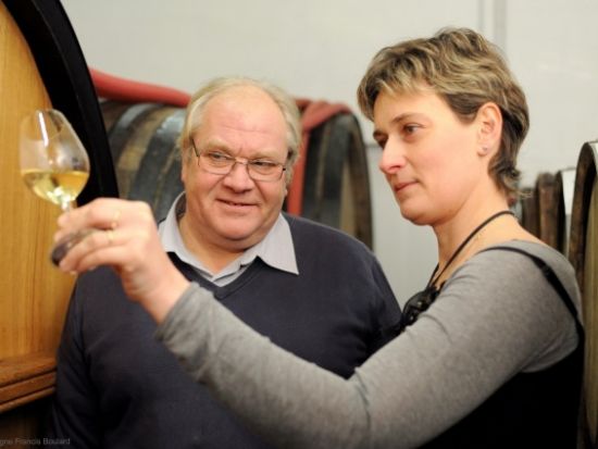 シャンパーニュ地方　日本人ソムリエガイドと行く2軒のRMシャンパーニュメゾン(自家栽培醸造家)訪問　プライベートツアー＜土日／試飲込／1～8名／エペルネ発着＞