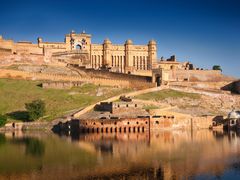 India_Jaipur_Amber fort_shutterstock_233174128