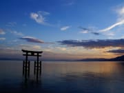 Japan_Shiga_Biwa_Lake_Torii_Photolibrary_1163957