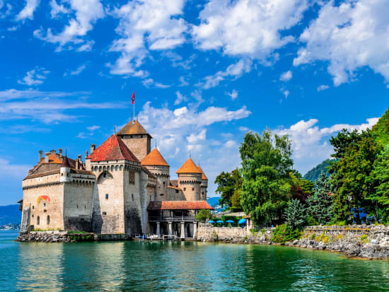 Switzerland_Montreux_Chillon_castle_shutterstock_281953322